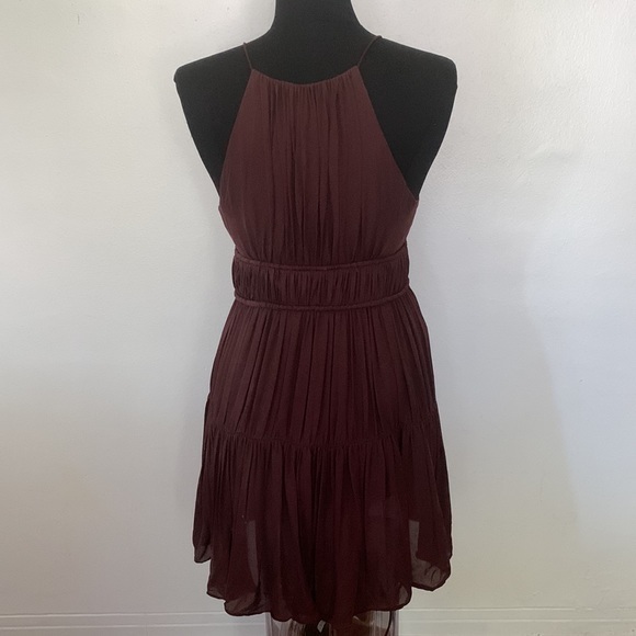 Cinq à‎ Sept Lotus Dress - Picture 8 of 16